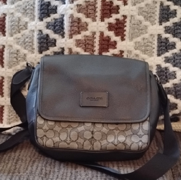 Coach Signature Messanger/map Bag - Picture 1 of 7